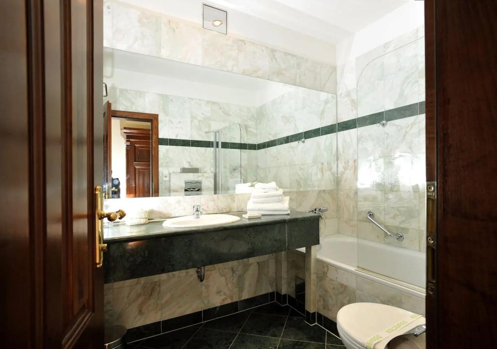 hotel image 37