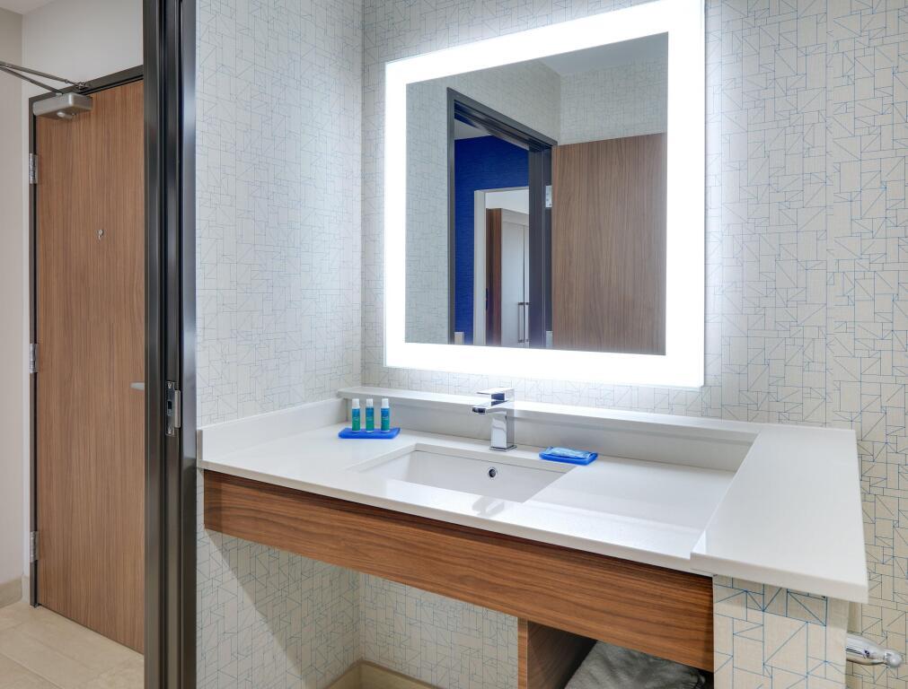 hotel image 16