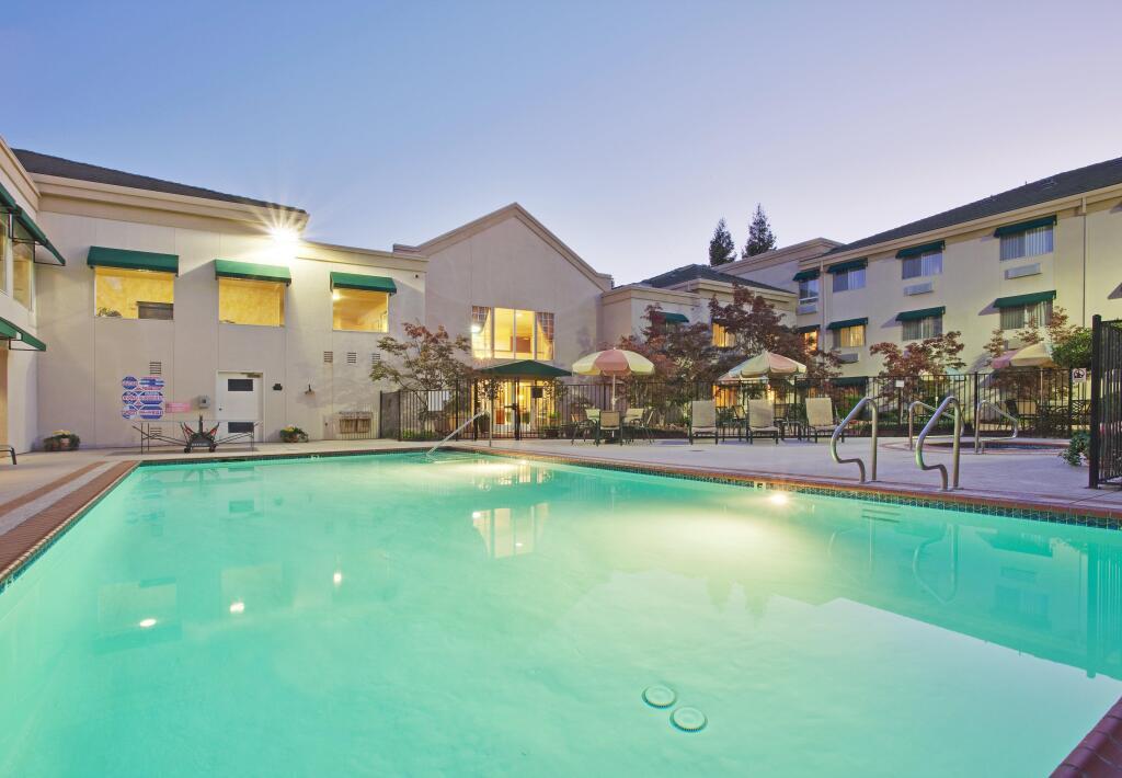 hotel image 13