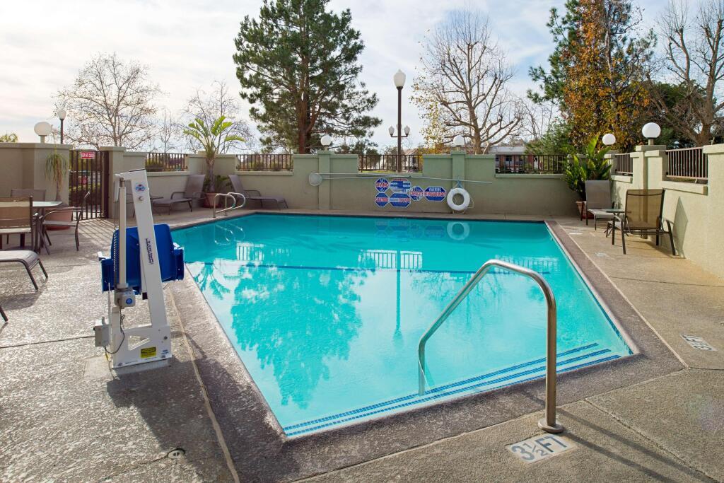 hotel image 12