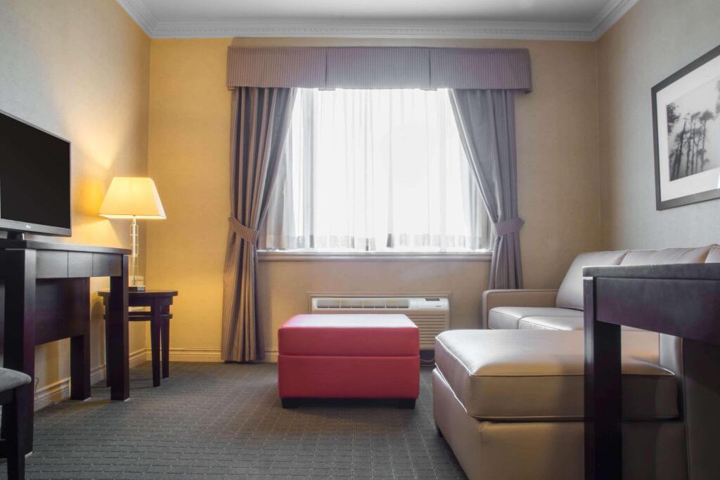 hotel image 32