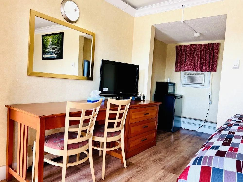 hotel image 8