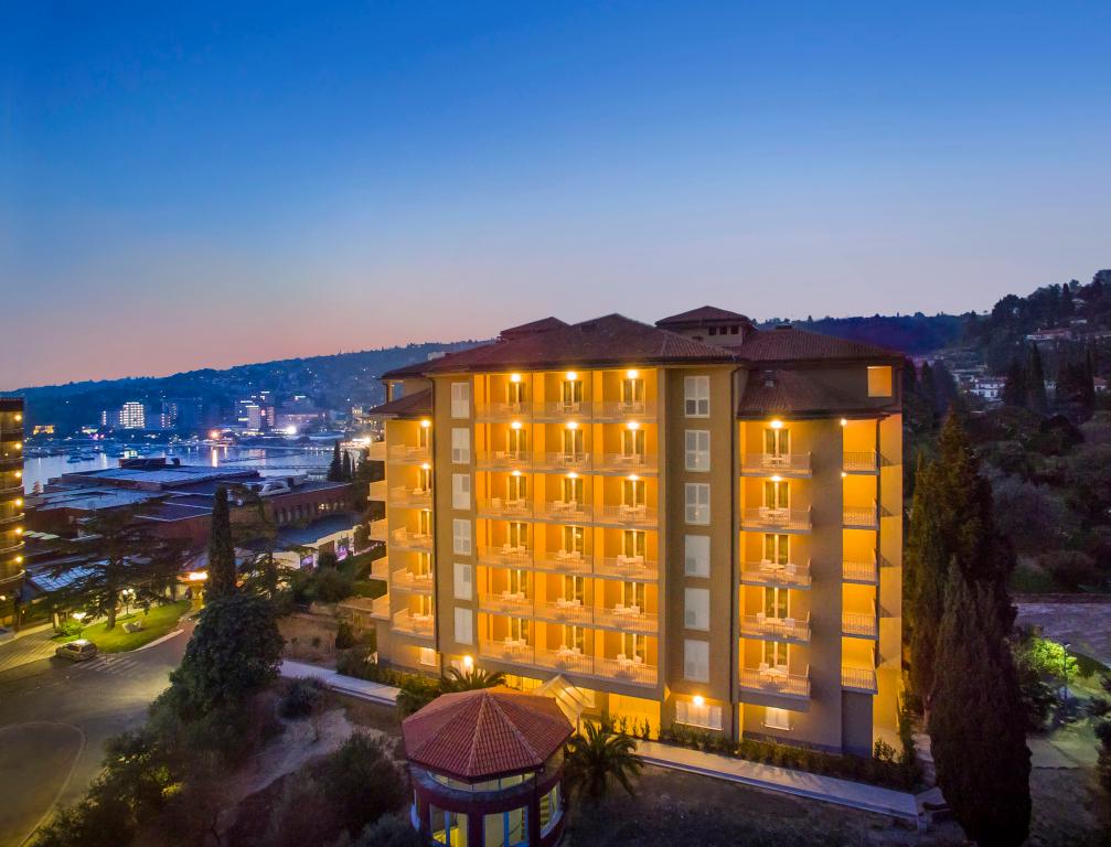 hotel image 32