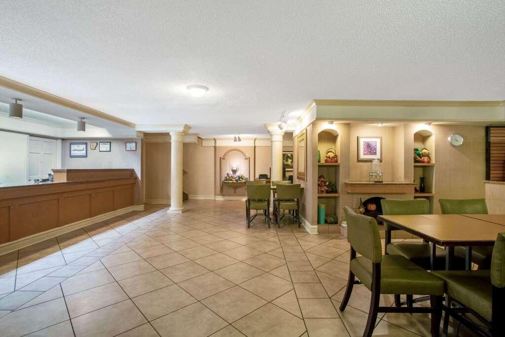 hotel image 10