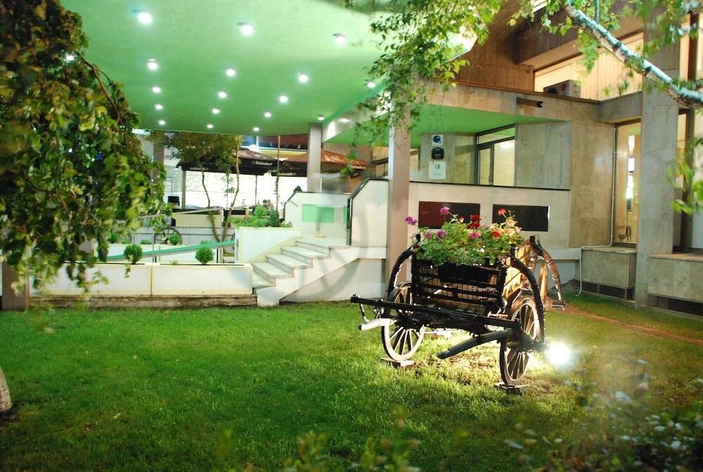 hotel image 9