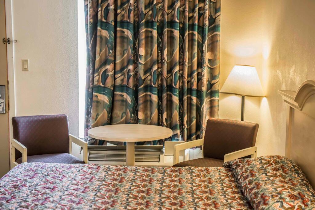 hotel image 12