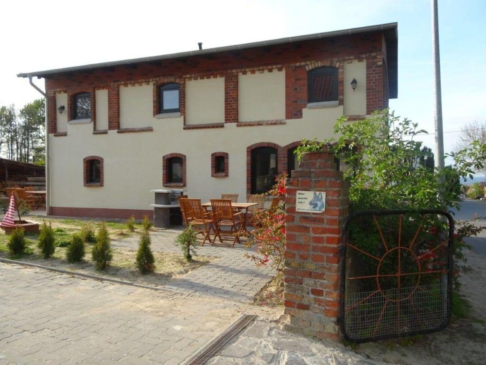 hotel image 10