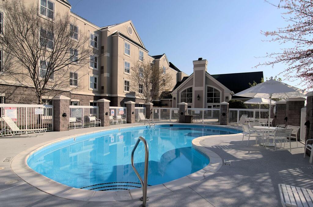 hotel image 10