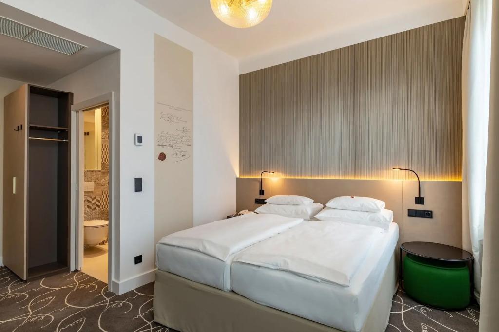 hotel image 37