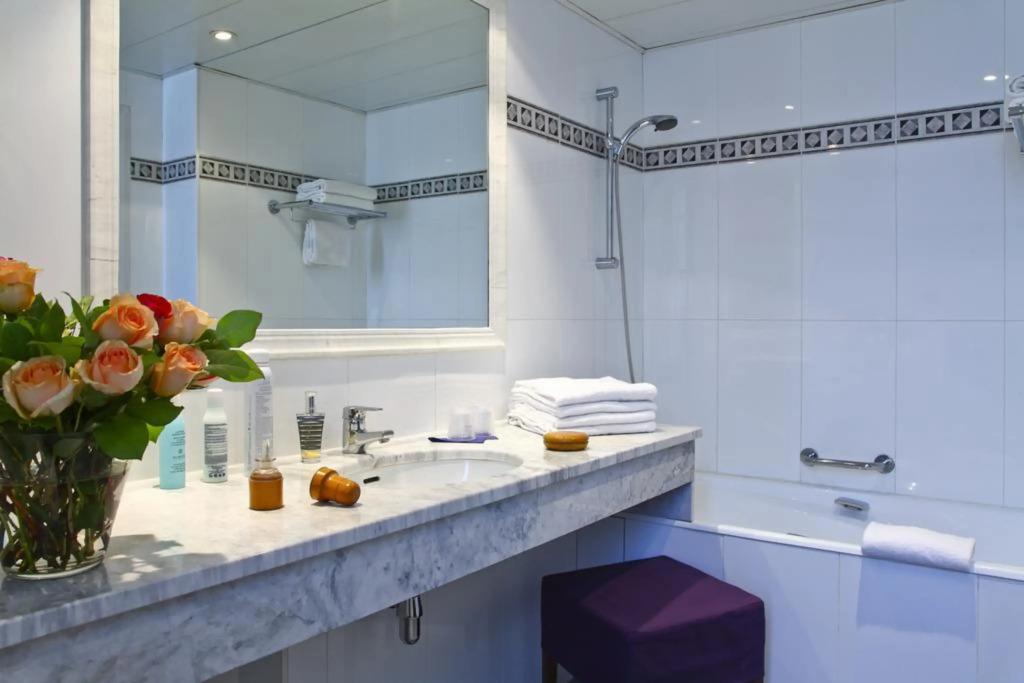 hotel image 11