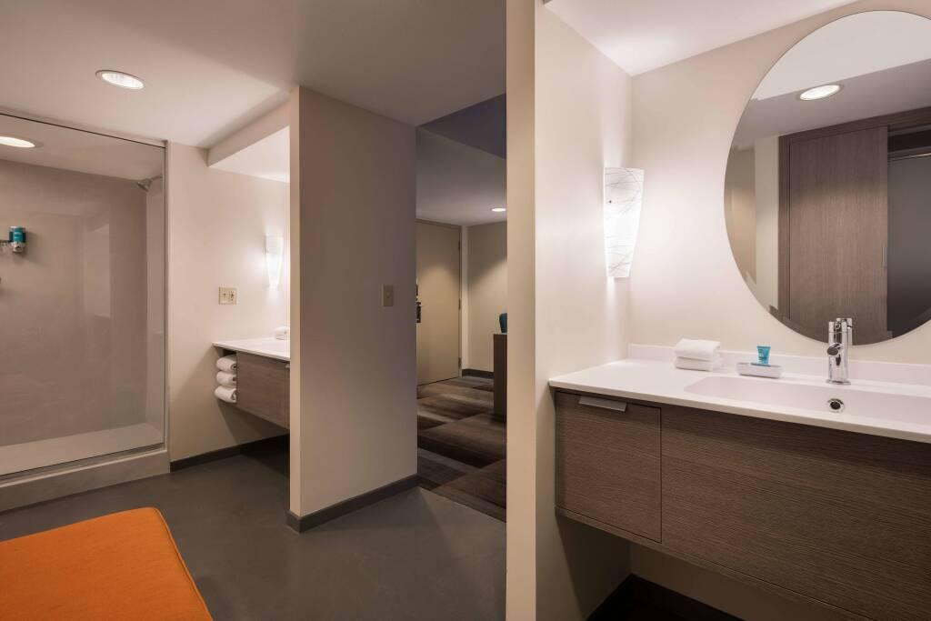 hotel image 13