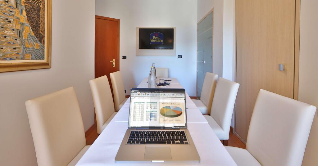 hotel image 9
