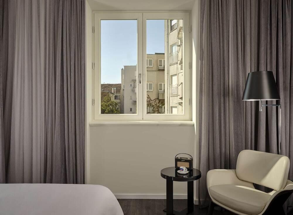 hotel image 38