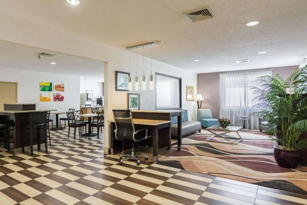 hotel image 11