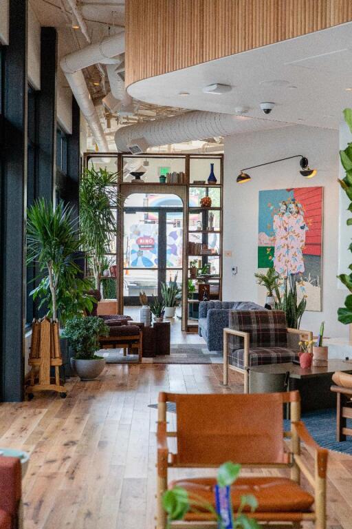 hotel image 4