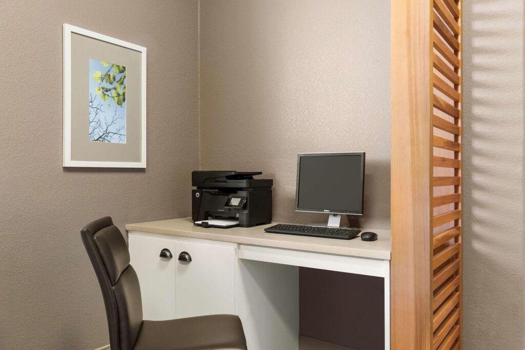 hotel image 13