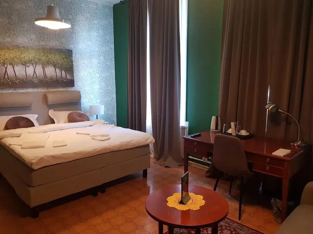 hotel image 8