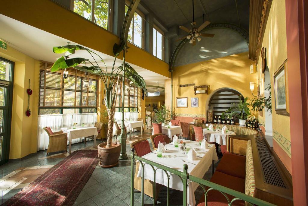 hotel image 10