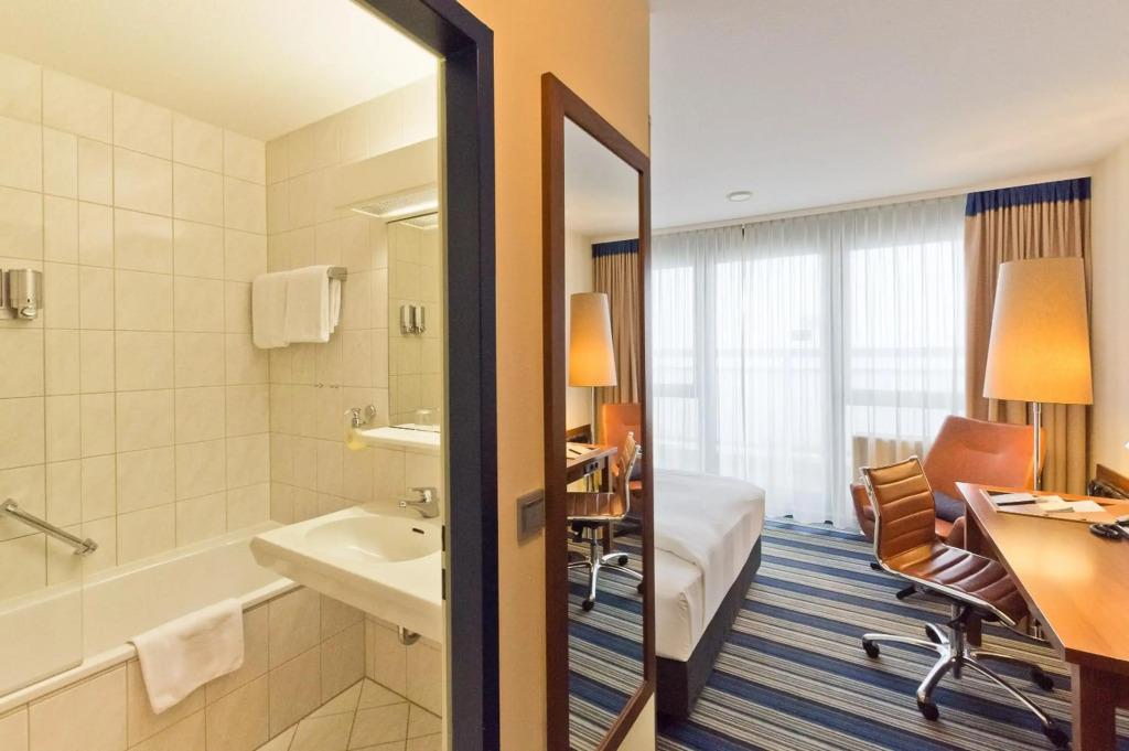 hotel image 10