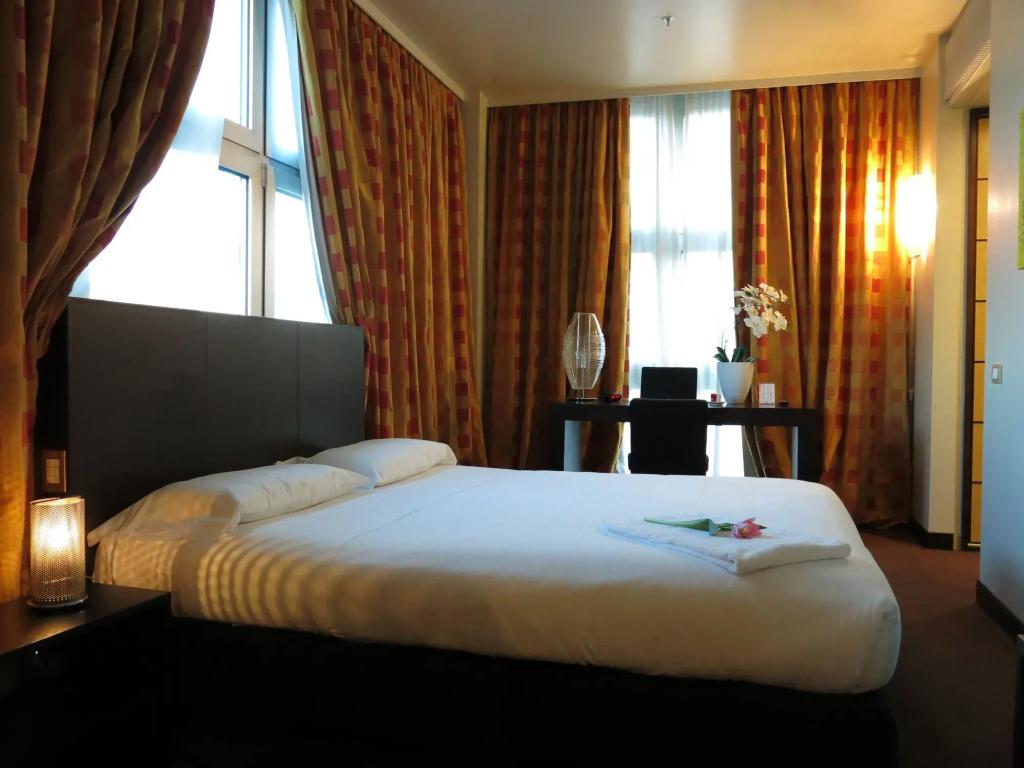 hotel image 13