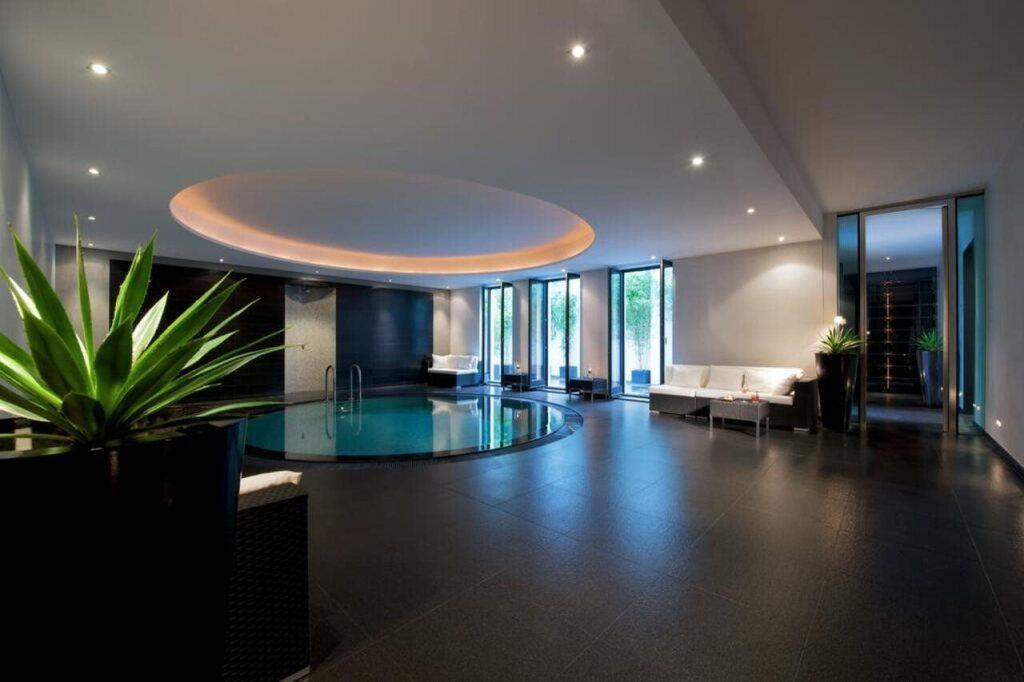 hotel image 12