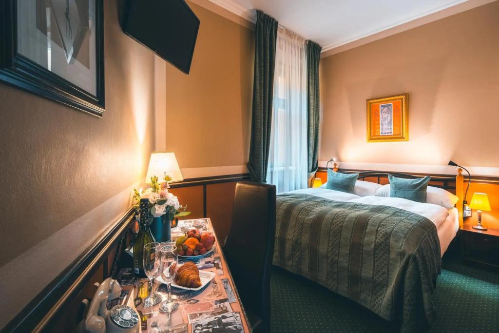 hotel image 11