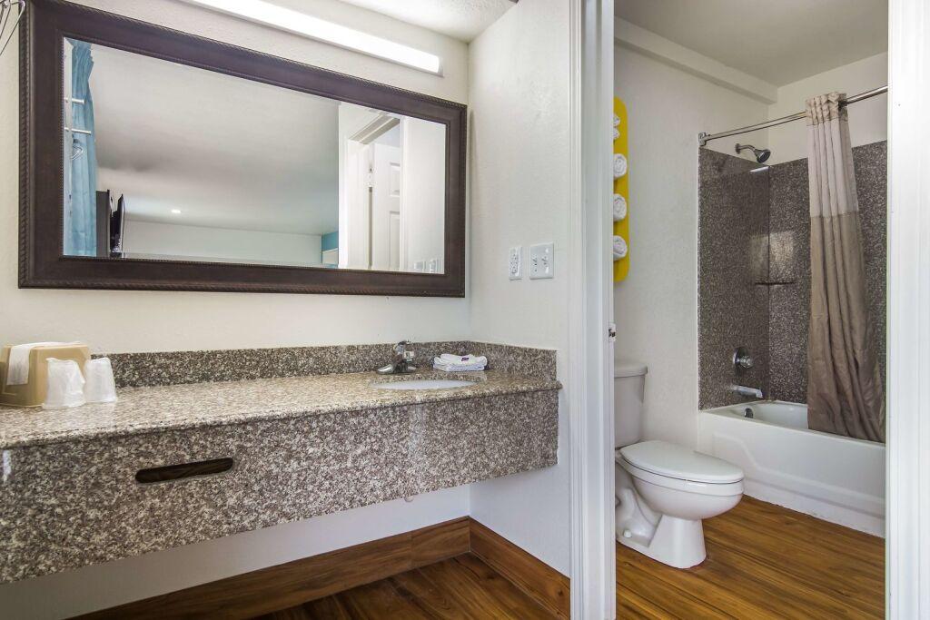 hotel image 16