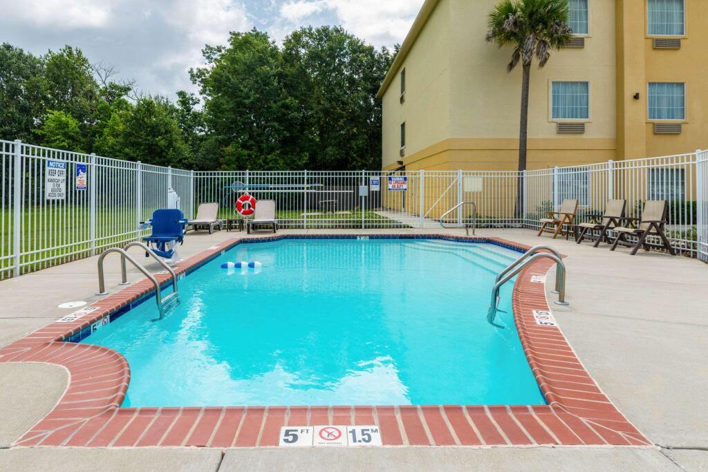 hotel image 10