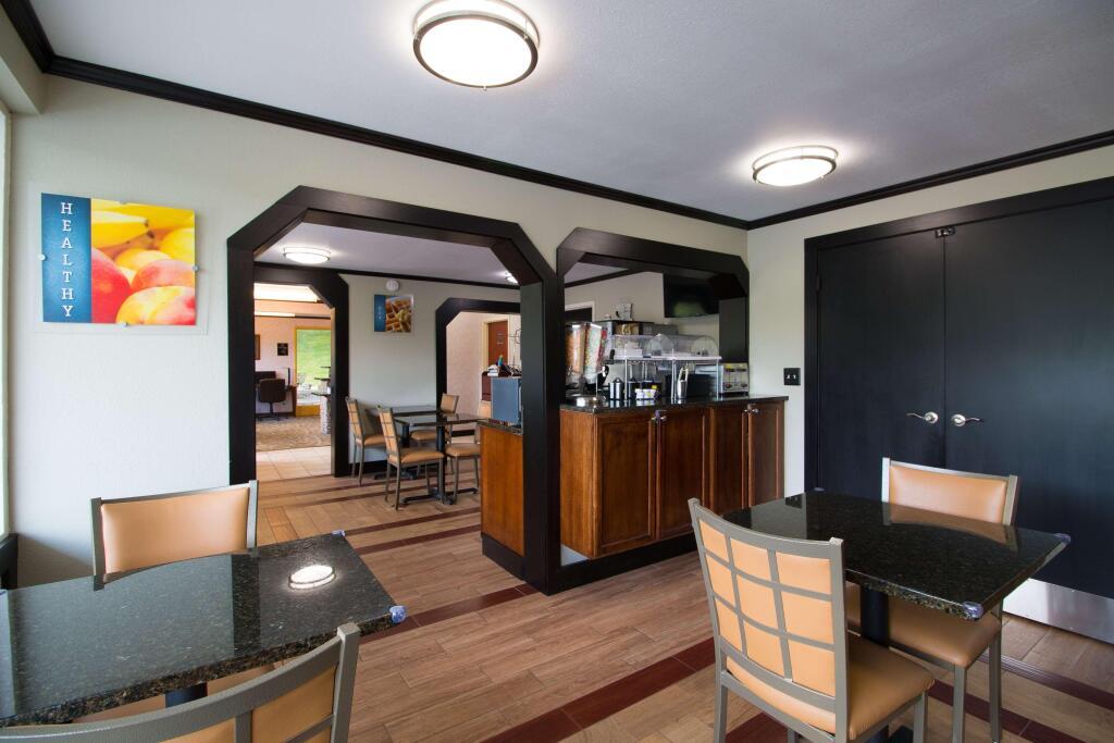hotel image 13