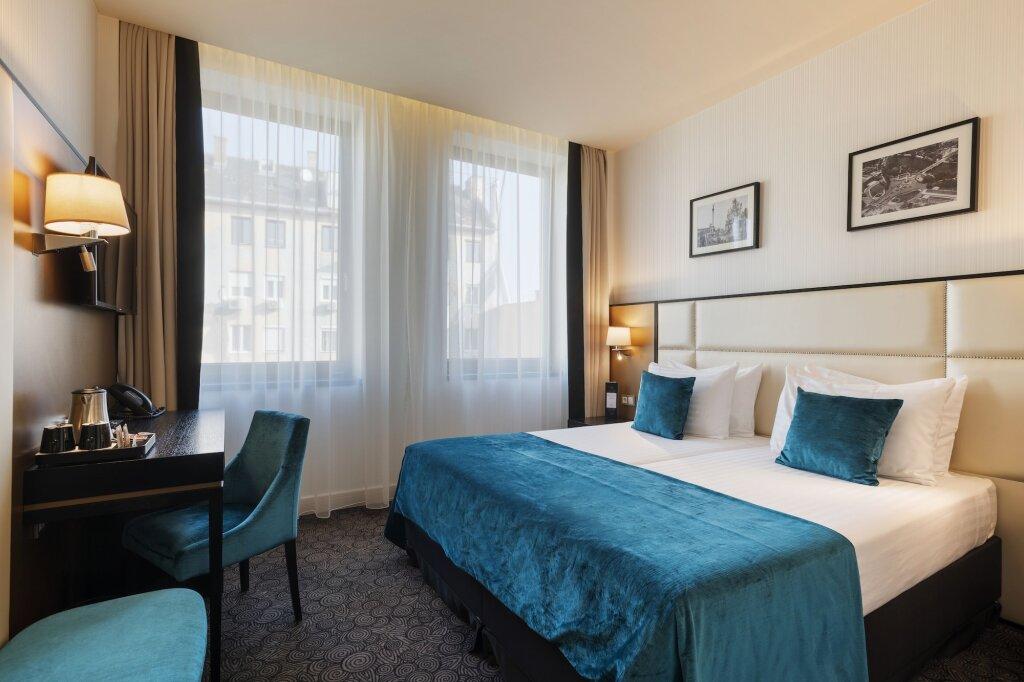 hotel image 16