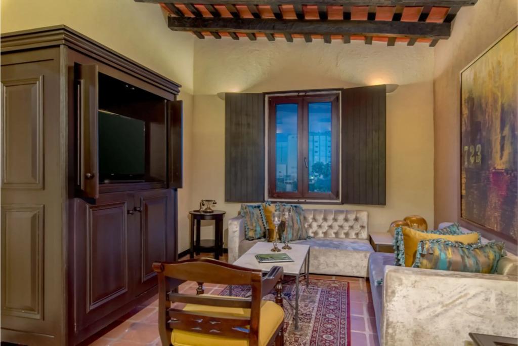 hotel image 10
