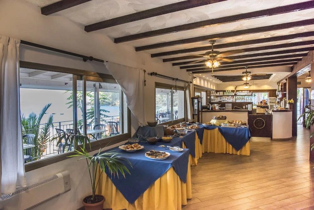 hotel image 10