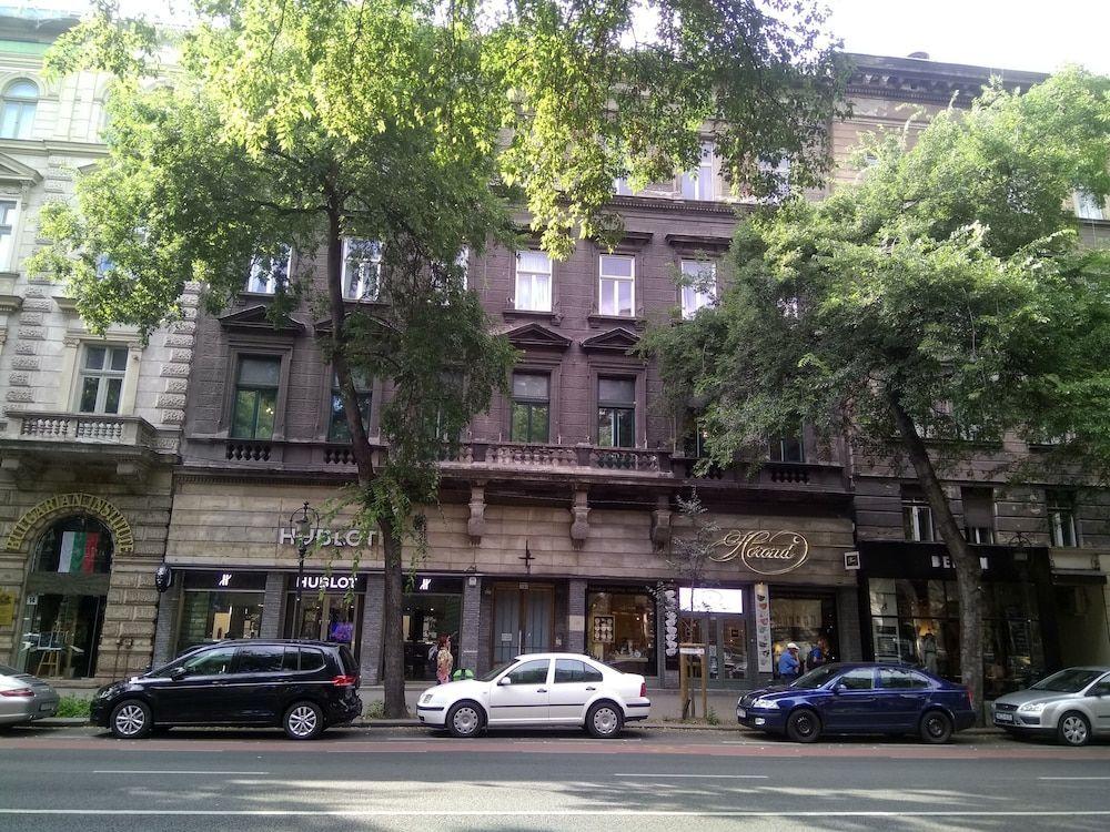 hotel image 9