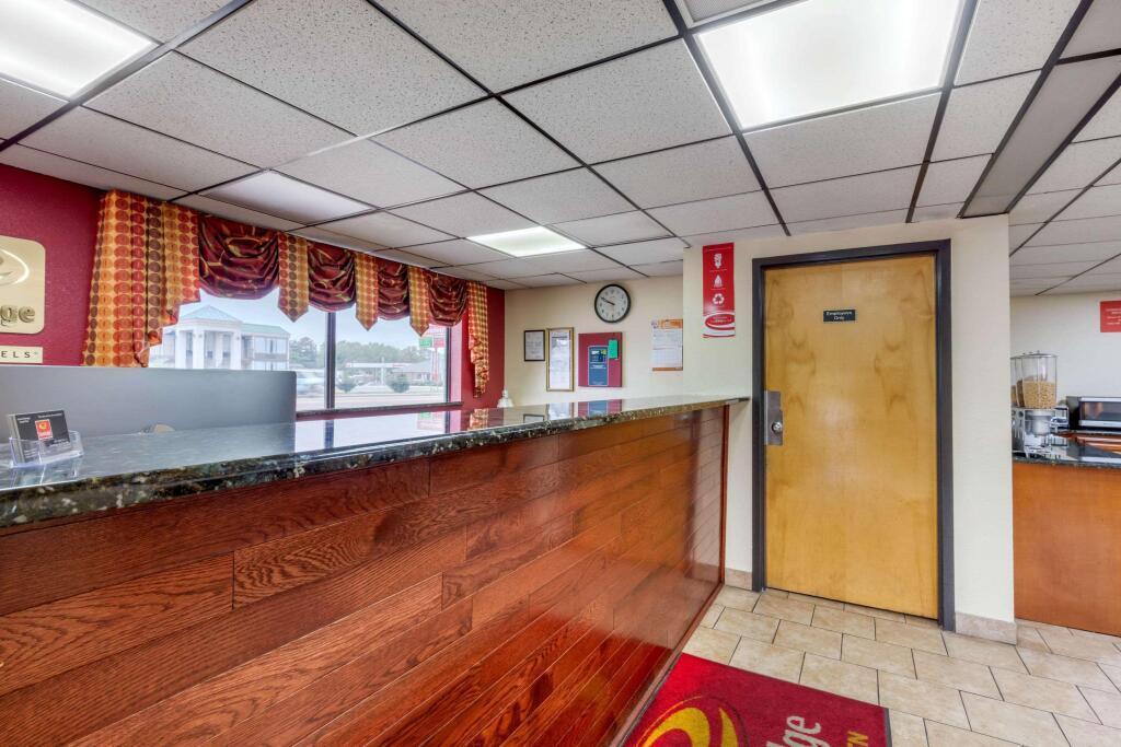 hotel image 16