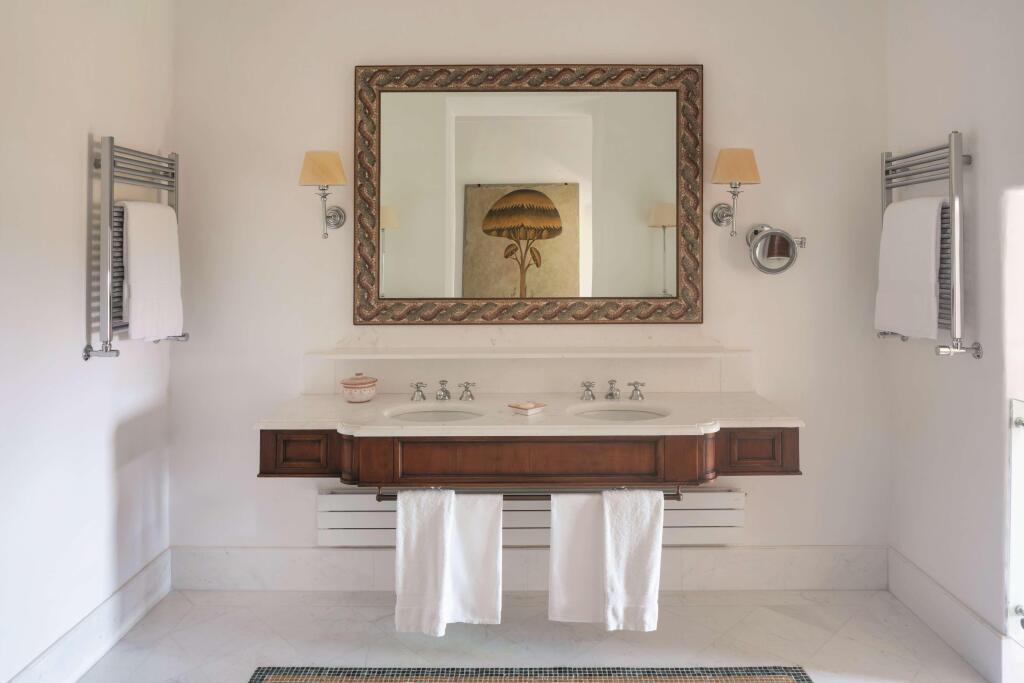 hotel image 36