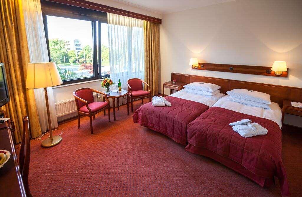 hotel image 12