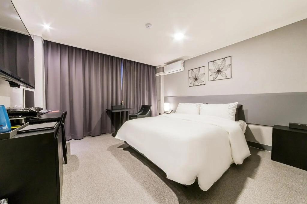 hotel image 16