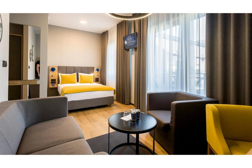 hotel image 8