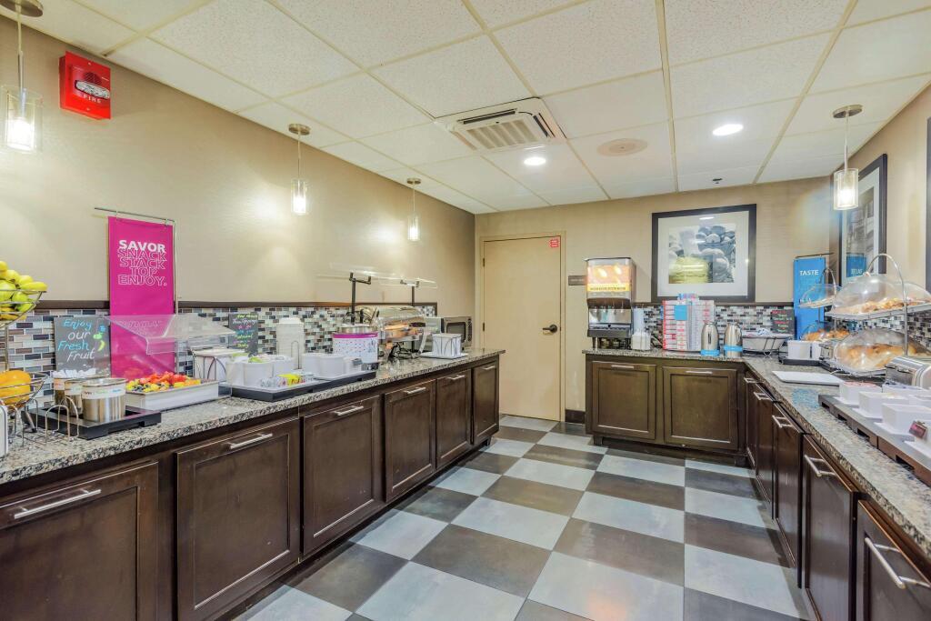 hotel image 10