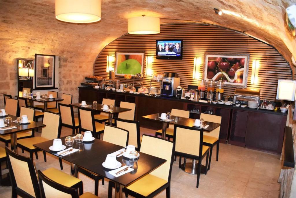 hotel image 13