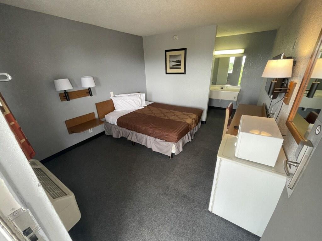 hotel image 9