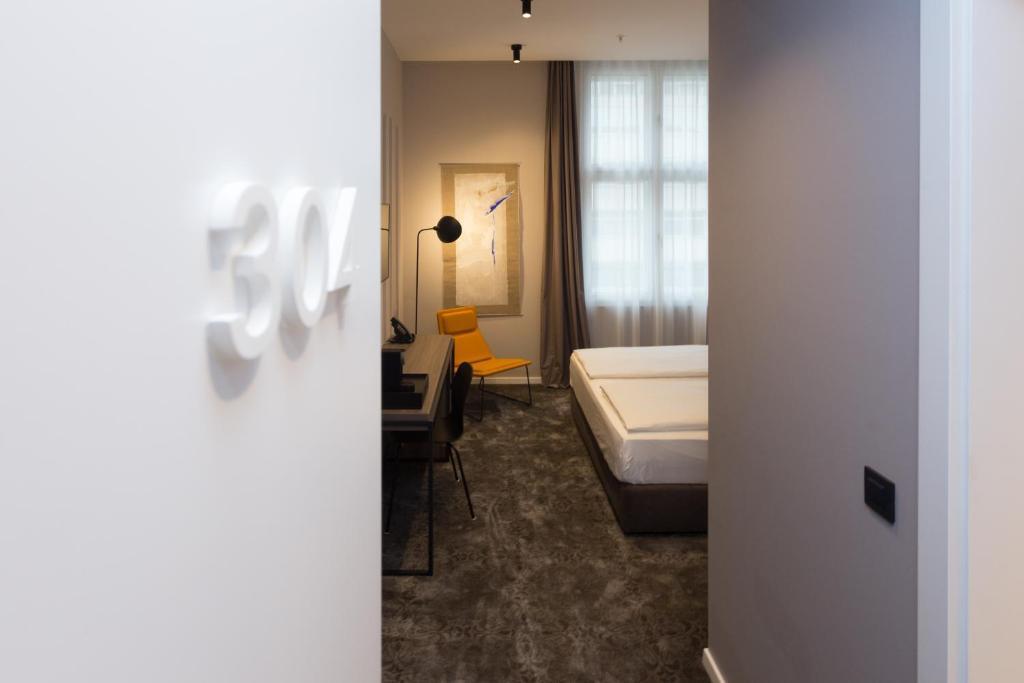 hotel image 16