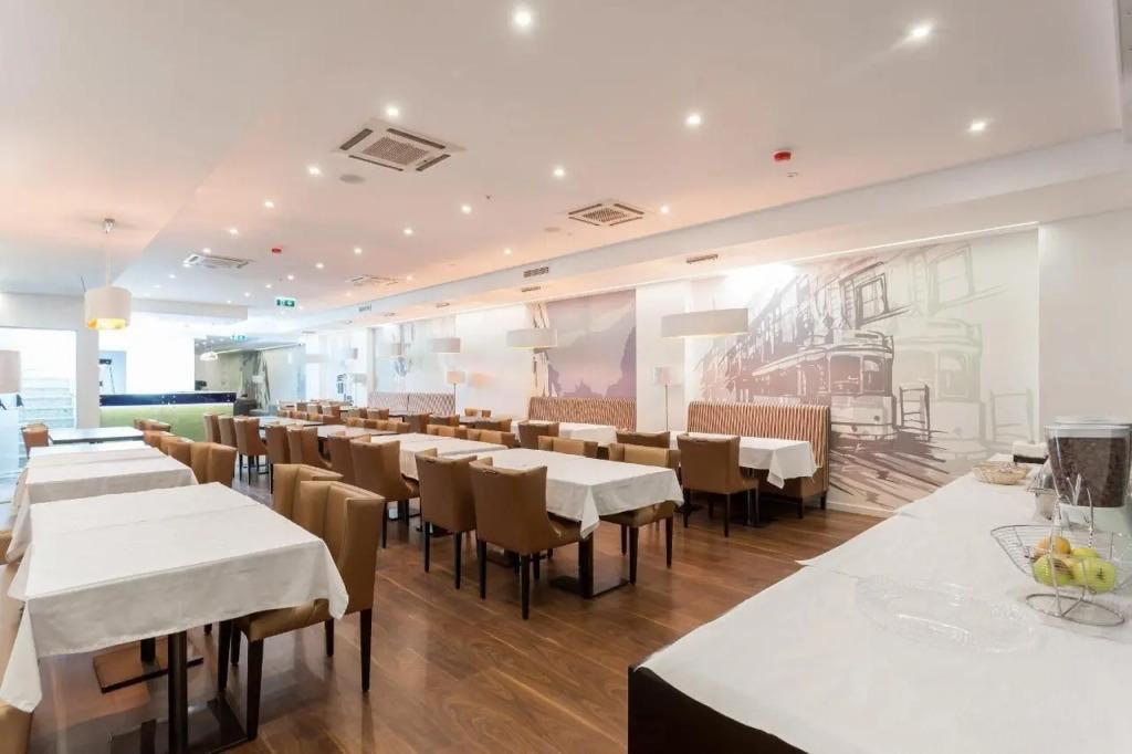 hotel image 11