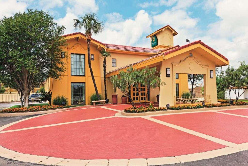 hotel image 18