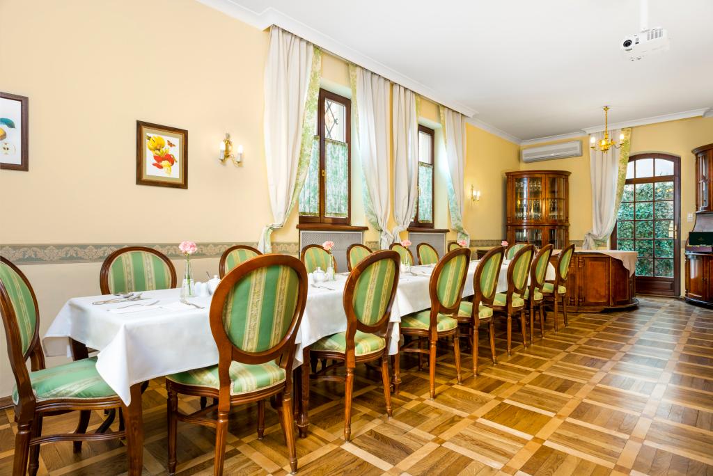 hotel image 9