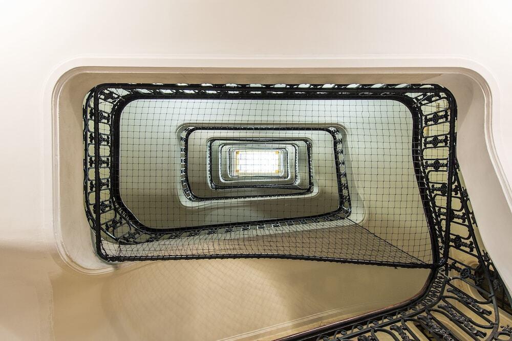 hotel image 12