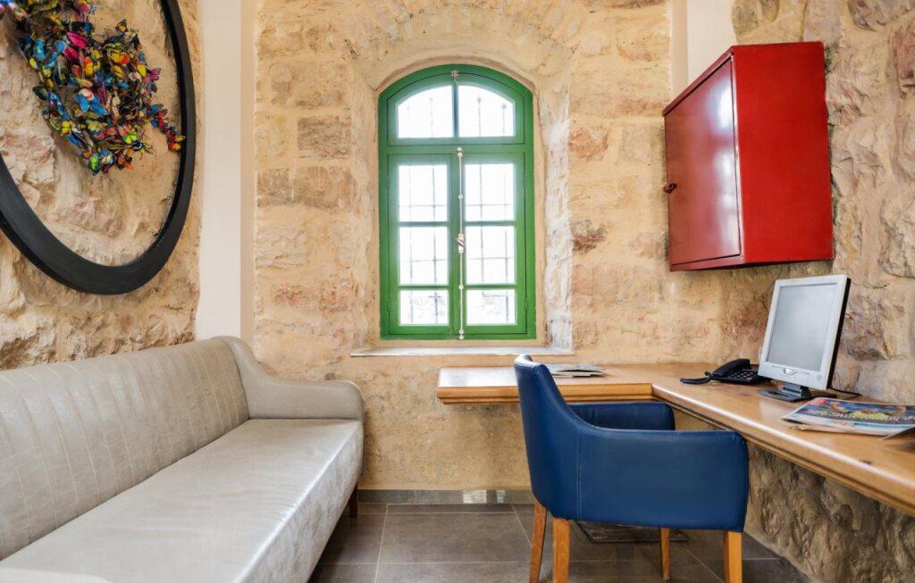 hotel image 13