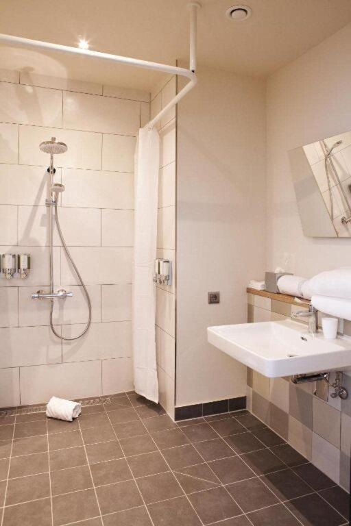 hotel image 16