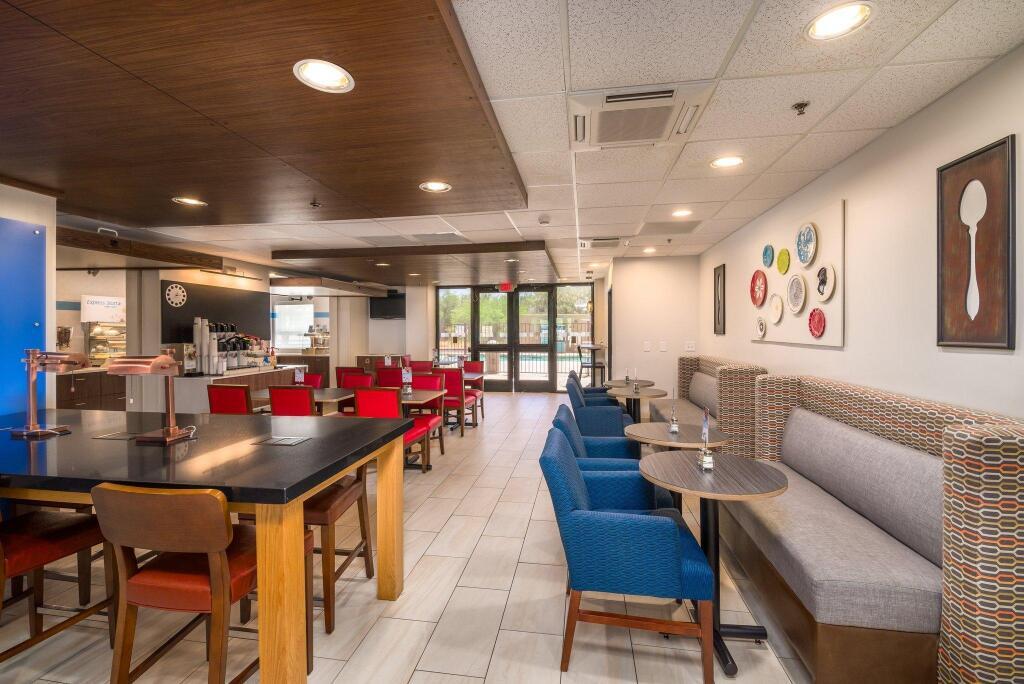 hotel image 38