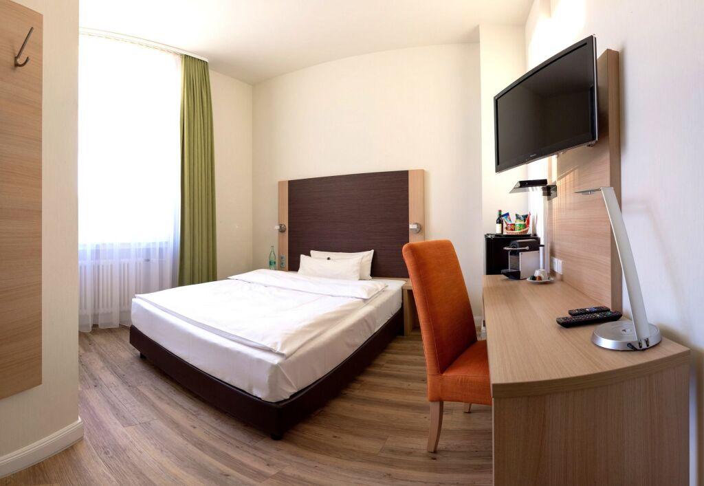 hotel image 13